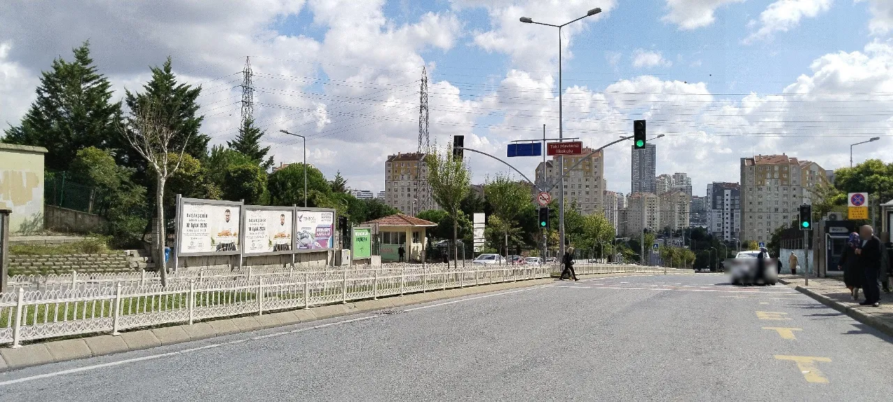 Öneri fotoğrafı: Yaya üst geçidi olsaydı
